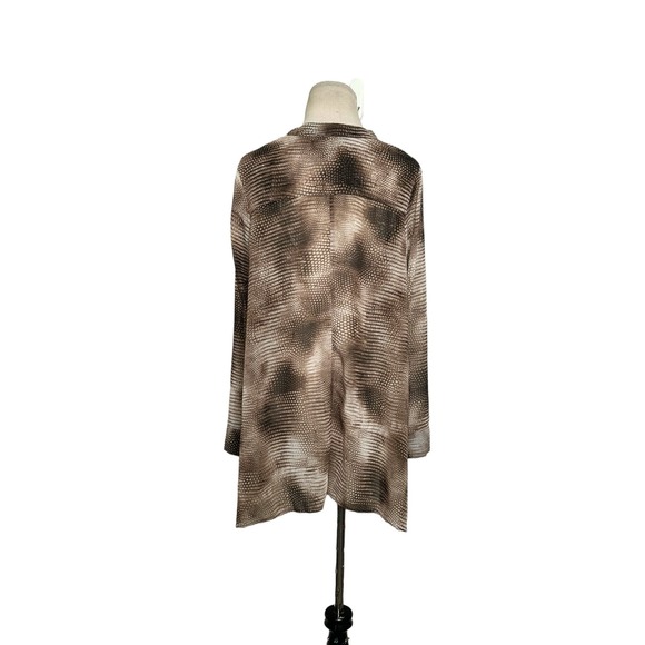 Casting brown silk animal print long sleeves buttoned tunic blouse size M - Picture 7 of 10
